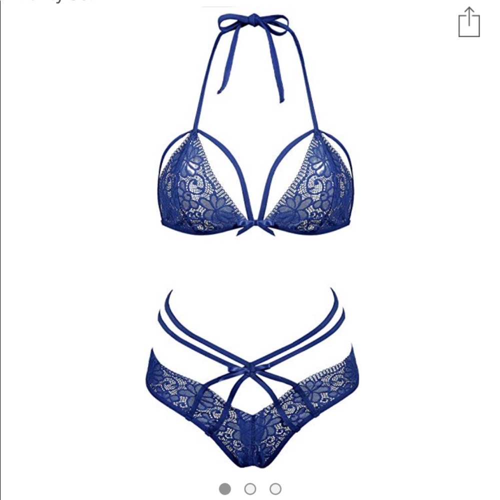 Dark blue bra and panty set!